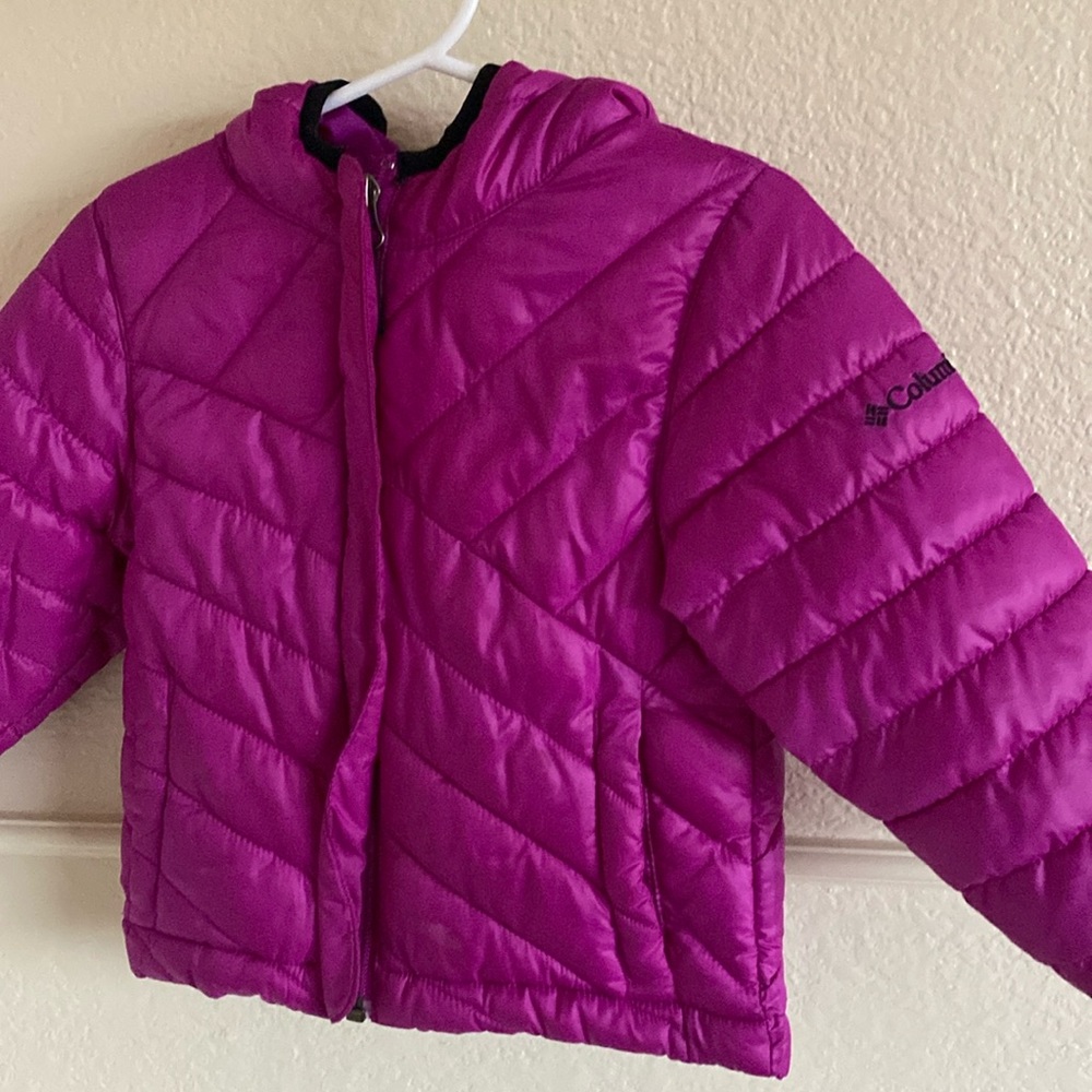 Magenta Columbia puffer